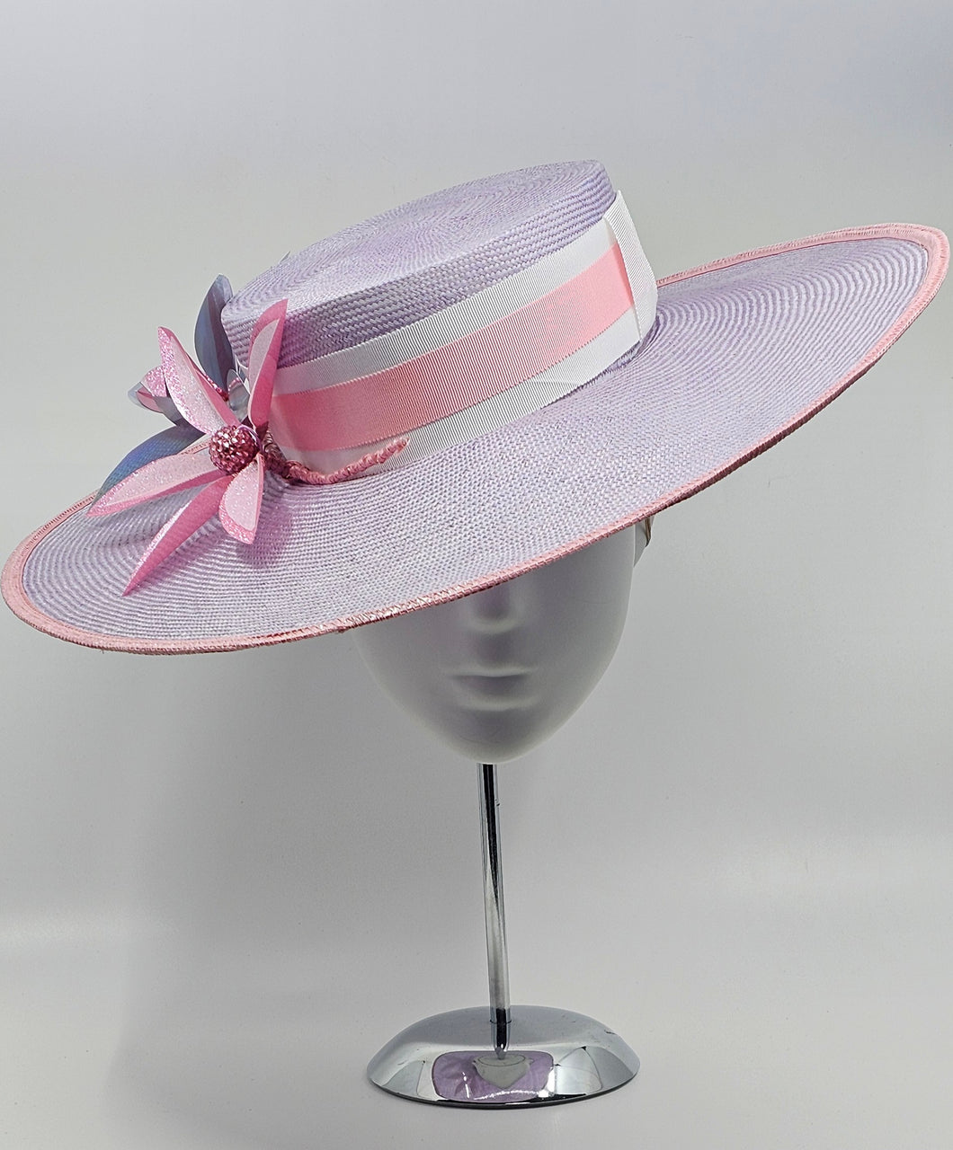 Item 250 - Gigi