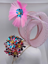 Load image into Gallery viewer, Item 200 - Angeline
