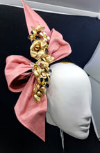 Load image into Gallery viewer, Item 118 - Blush Bow

